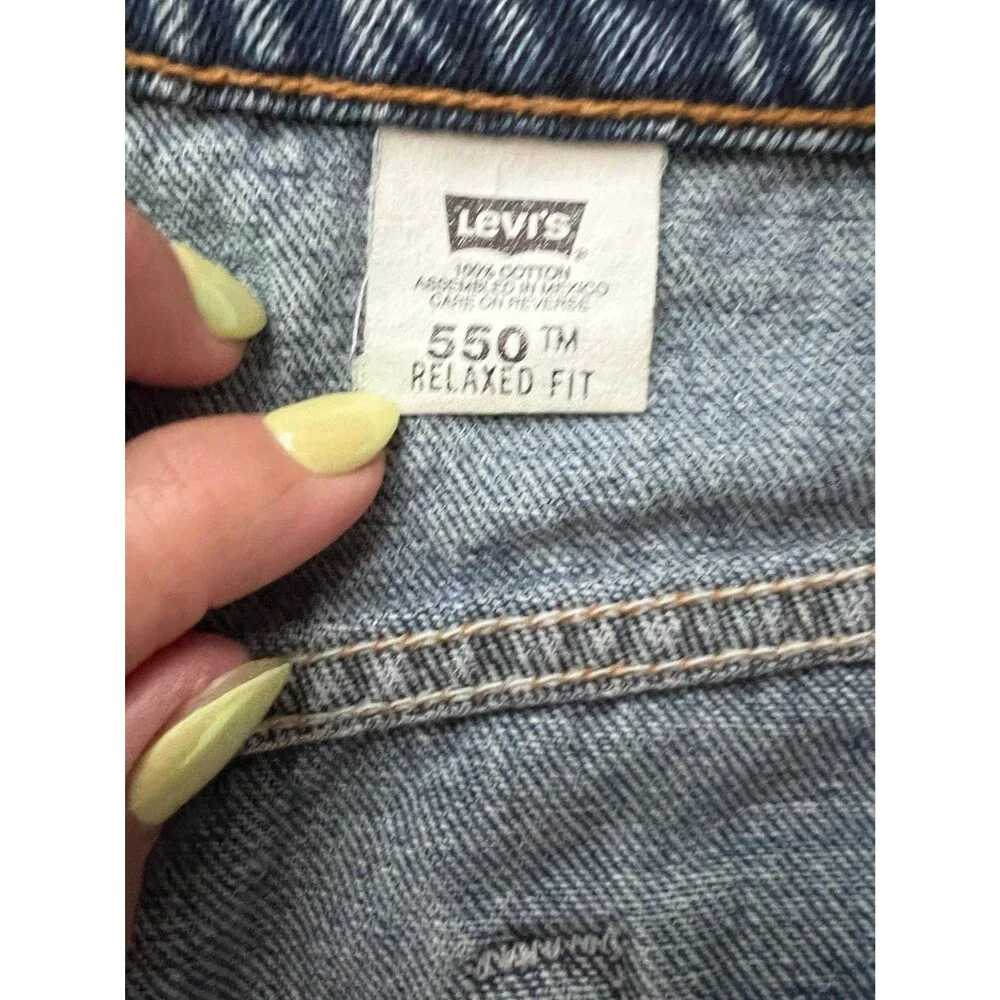 Levis 550 Men's Relaxed Straight Leg Zipper Fly Jeans 36x32